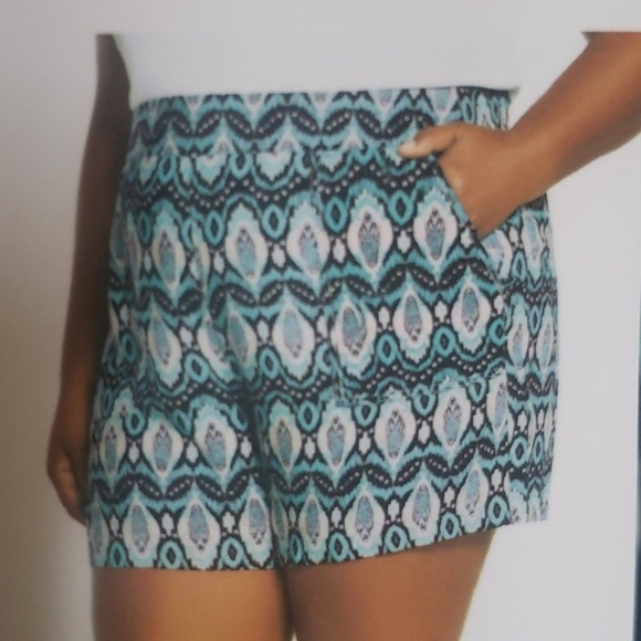 Wildfox Pants - Wildfox turquoise and navy blue printed with pockets women's shorts size XL